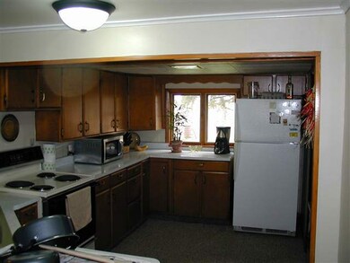 17202 W Holt Rd, Brooklyn, WI 53521 - photo 7