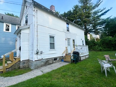 Side view of 17 Danforth