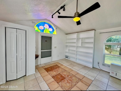 1104 Jacaranda Ave unit Cottage, Daytona Beach, FL 32118 - photo 5