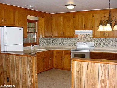Kitchen - Updated Kitchen