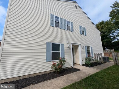 32 Huxley Cir, Abingdon, MD 21009 - photo 3