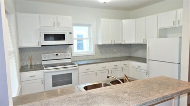 3627 Lowcroft Ave, Lansing, MI 48910 - photo 4