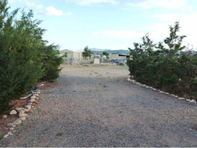 24875 N Catalina St, Paulden, AZ 86334 - photo 6