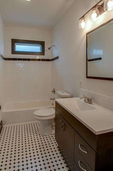 1306 Mockingbird Dr, Shelbyville, TN 37160 - photo 4