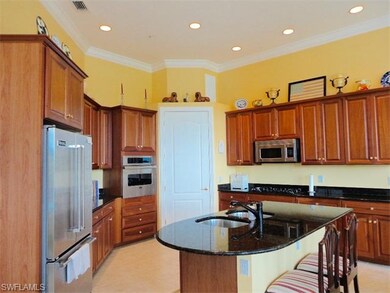 Kitchen with Island