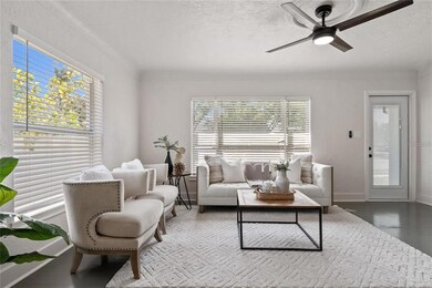 1031 16th St N, Saint Petersburg, FL 33705 - photo 4