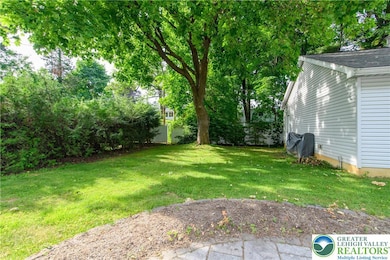 3205 Cambridge Cir, Allentown, PA 18104 - photo 3