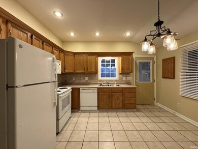 104 E Harrison St, Fairmount, IN 46928 - photo 5