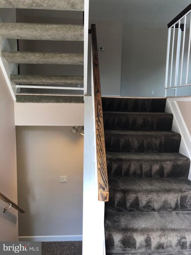 14651 Cambridge Cir, Laurel, MD 20707 - photo 4