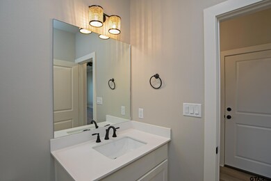 7024 7024 Hillside Ave, Tyler, TX 75707 - photo 7