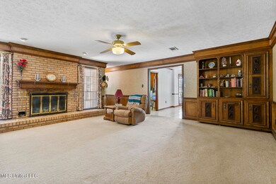 100 Poplar Dr final-3