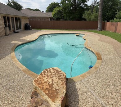 3717 Woodmont Ct, Bedford, TX 76021 - photo 5