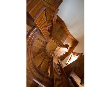 8 Thelma Rd unit 2, Dorchester, MA 02122 - photo 2