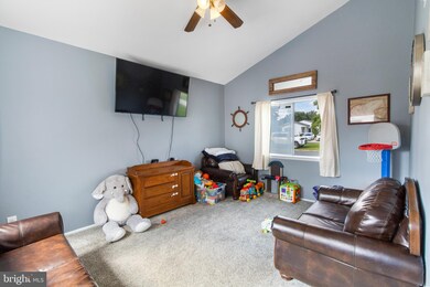 12 Hickory Ln, Swedesboro, NJ 08085 - photo 4