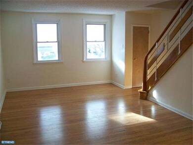 70 Suburban Ln, Upper Darby, PA 19082 - photo 5