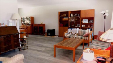 2020 Van Buren Dr, Whitehall, PA 18052 - photo 4