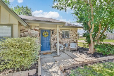 7119 Brook Stone Dr, Houston, TX 77040 - photo 2