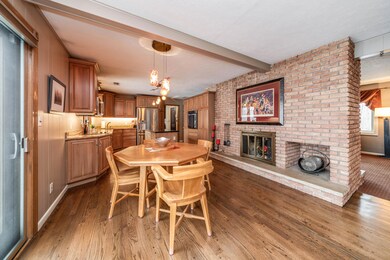 10453 Ravine RD - Kitchen & Dining