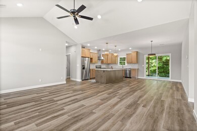 1317 stonehaven dr-07