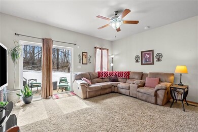 2010 Sugar Creek Dr NW, Cedar Rapids, IA 52405 - photo 4