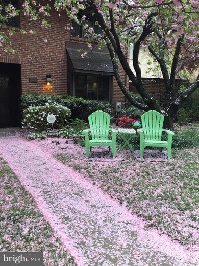 2139 Chapel Valley Ln, Lutherville Timonium, MD 21093 - photo 2