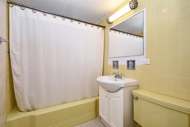 2624 Central Dr unit 1E, Flossmoor, IL 60422 - photo 2