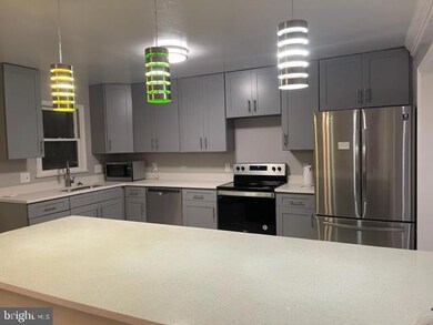 4137 Elizabeth Ln, Fairfax, VA 22032 - photo 4