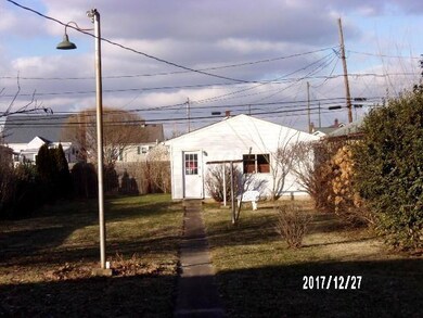 683 2nd St 009