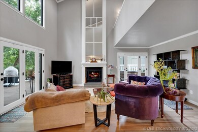 Vaulted Ceiling in Living Room