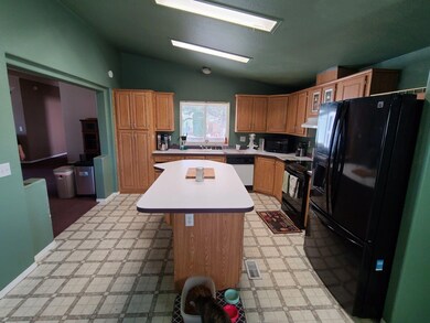 1201 SW 28th St unit 16, Redmond, OR 97756 - photo 7