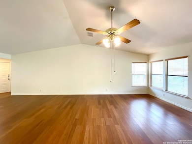 9919 Fortune Ridge Dr, Converse, TX 78109 - photo 7