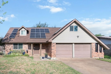 703 Timberline St, Kennedale, TX 76060 - photo 2