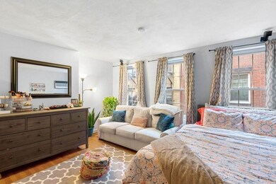 16 Stillman St unit 3, Boston, MA 02113 - photo 2