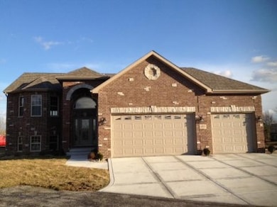 7240 E 102nd Place, Crown Point, IN 46307 - photo 2