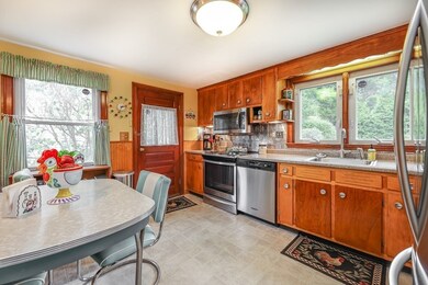 499 Lagrange St, West Roxbury, MA 02132 - photo 6