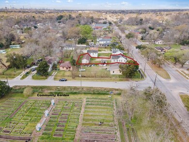 4510 Cavalcade St, Houston, TX 77026 - photo 4