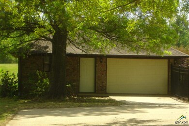 8668 Pleasant Hill Cir, Tyler, TX 75707 - photo 4