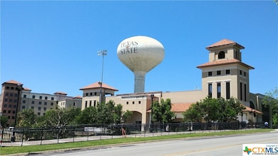 308 Yale St, San Marcos, TX 78666 - photo 3