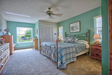 FLORIDA ROOM/DEN