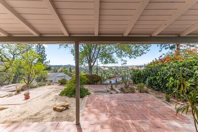 4937 Alatar Dr, Woodland Hills, CA 91364 - photo 3