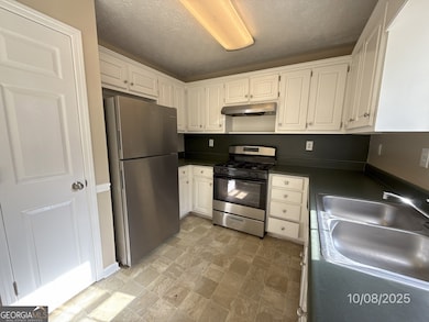 124 Waters Edge Dr, Locust Grove, GA 30248 - photo 6