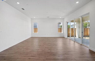 1137 Bradbury Dr, Discovery Bay, CA 94505 - photo 5