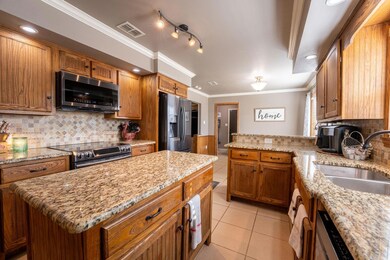 1704 Lexington Cir, Ennis, TX 75119 - photo 6