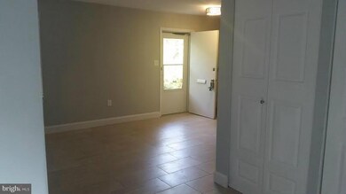 18541 Tarragon Way, Germantown, MD 20874 - photo 2