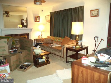 7715 Frederick Rd, Hyattsville, MD 20784 - photo 4