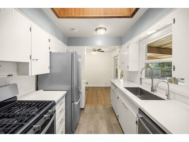 12740 SW Douglas St, Portland, OR 97225 - photo 4