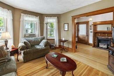 39 Everett St unit 1, Arlington, MA 02474 - photo 4