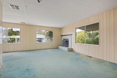 07 - Living Room
