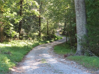 562 Southside Ln, Dunnsville, VA 22454 - photo 5