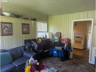 2461 Riverview St, Eugene, OR 97403 - photo 3